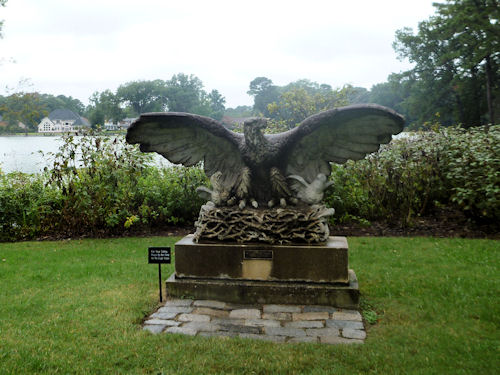eagle sculpture